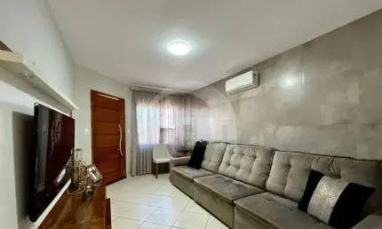 Casa com 3 quartos à venda na Rua Tenente Nicoluzzi, Uvaranas, Ponta Grossa