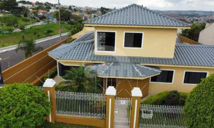 Sobrado à venda, 4 quartos, 2 suítes, 3 vagas, Jardim Carvalho - Ponta Grossa/PR