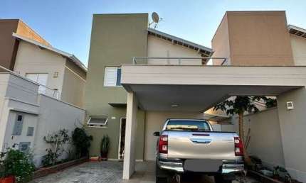 Reservatto, Engordadouro, casa 3 pavimentos, completa, lazer.