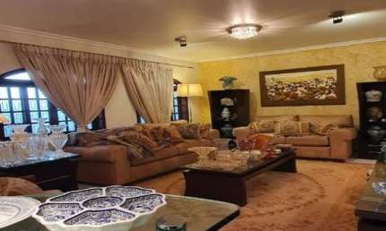 Casa em condomínio Santa Teresa, térrea com piscina