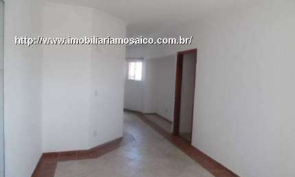 Vianelo, cobertura com piscina, com 04 dormitórios, desocupado.