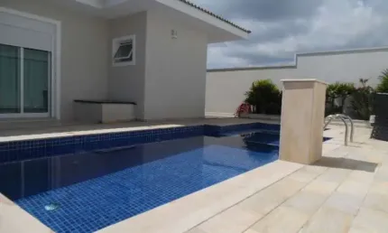 Casa em condomínio, nova, lazer total, armários planejados