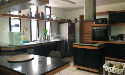 Casa em condomínio fechado com 4 quartos para alugar na Praia de Busca Vida, Camaçari 