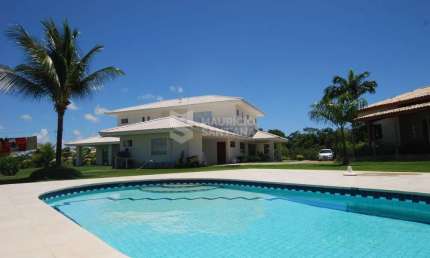 Casa com 4 suítes, sendo uma Master - Lauro de Freitas