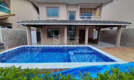 Casa duplex 4 suítes em condomínio - Vilas de Abrantes