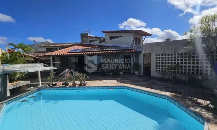 Casa de 03 quartos, sendo uma suÍte em Vilas do Atlântico