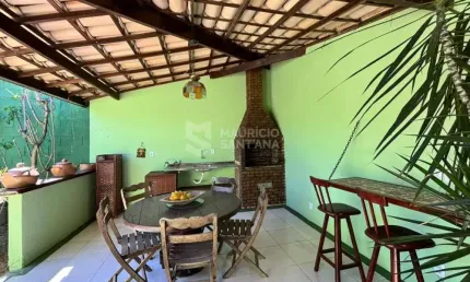 Casa de 3/4, sendo uma suíte Semi mobiliada - Miragem