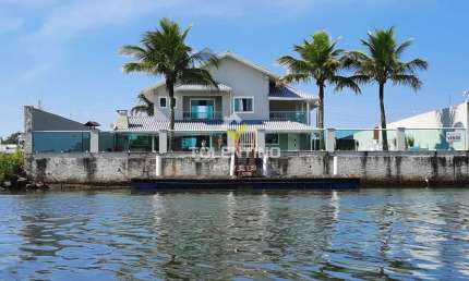 Casa com 3 quartos à venda na 459 - Francisca Fig de Andrade, 37, Centro, Balneário Piçarras por R$ 3.100.000