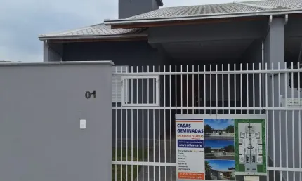 Casa com 3 quartos à venda na Avenida Nereu Ramos, 668, Itacolomi, Balneário Piçarras