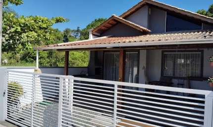 Casa com 2 quartos à venda na Avenida Nereu Ramos, 351, Itacolomi, Balneário Piçarras