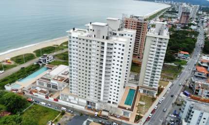 OPORTUNIDADE UNICA APARTAMENTO VISTA MAR TRES QUARTOS PE NA AREIA