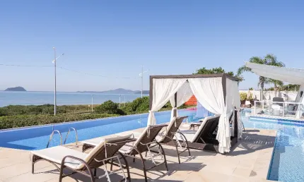 Apartamento com 4 quartos à venda na Avenida Nereu Ramos, 4616, Itacolomi, Balneário Piçarras
