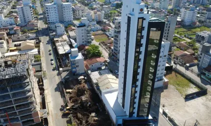 Apartamento com 3 quartos à venda na Avenida Nereu Ramos, 5863, Itacolomi, Balneário Piçarras