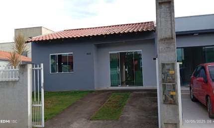 otima casa no itacolomi com quintal pertinho da praia
