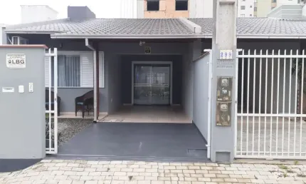 Casa com 2 quartos à venda na Avenida Nereu Ramos, 299, Itacolomi, Balneário Piçarras