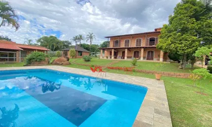 Chácara com 5 dormitórios e lago particular à venda, 10000 m² por R$ 4.900.000 - Colinas do Mosteiro de Itaici - Indaiatuba/SP