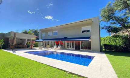 Linda Casa para Venda no Helvetia Country - 04 suítes, porteira fechada - 536 m² por R$ 5.200.000 - Helvétia Country - Indaiatuba/SP