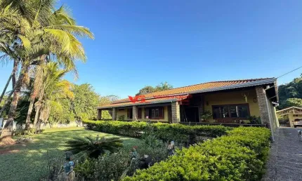 Chácara excelente e muito bem localizada com 02 casas à venda, 6275 m² por r$ 3.500.000 - colinas do mosteiro de itaici - indaiatuba/sp