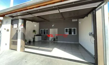 Casa com 3 dormitórios sendo 1 suíte  à venda, 139 m² por R$ 765.000 - Jardim Nova Veneza - Indaiatuba/SP