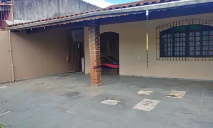 Casa à venda no bairro Balneário Mar Azul - Caraguatatuba/SP