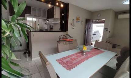 Casa à venda no bairro Pontal de Santa Marina - Caraguatatuba/SP