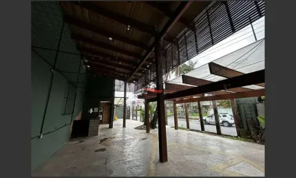 Ponto comercial e 2 banheiros à venda, 256 m² centro de caraguatatuba-sp