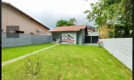 Casa à venda no bairro Mar Verde II - Caraguatatuba/SP
