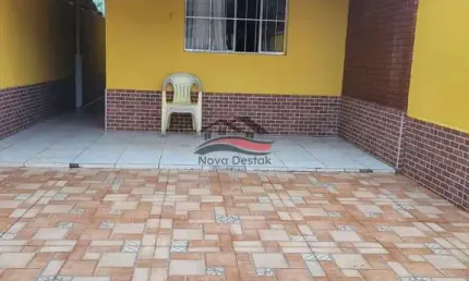 Casa com 2 dormitórios e piscina no massaguaçu, caraguatatuba-sp