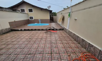 Casa com 2 dormitórios e piscina à venda no jd. das gaivotas, caraguatatuba / sp