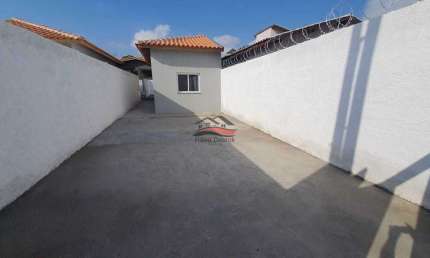 Casa para Venda em Caraguatatuba, Balneário dos Golfinhos, 2 dormitórios, 1 suíte, 2 banheiros, 4 vagas de garagem