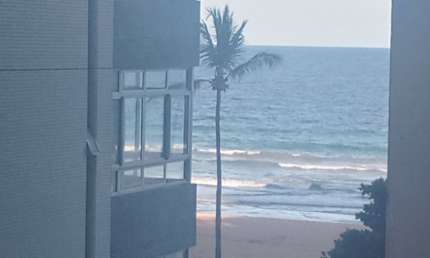 2  quartos  sendo um suíte na avenida Boa Viagem logo após o Acaiaca