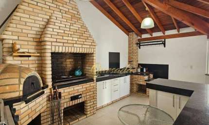 Sobrado à venda, 5 quartos, piscina, sauna, planejados, Condomínio Villa Romana, Indaiatuba.