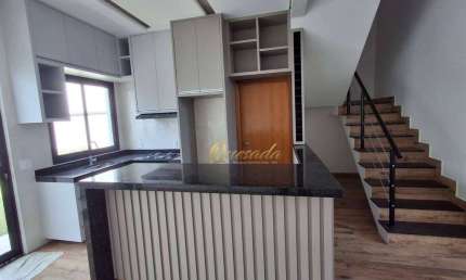 Sobrado novo à venda, 3 quartos, 2 suítes, planejados, Condomínio Vila Rica, Indaiatuba.