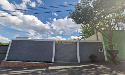Casa térrea, 2 dormitórios, quintal, Jardim Maringá, Indaiatuba.