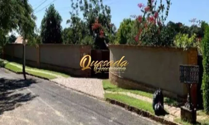 Chácara à venda, 8 dormitórios, piscina, pomar, lago, Condomínio Colinas do Mosteiro de Itaici, Indaiatuba.