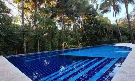 Sobrado à venda, 6 suítes, sauna, piscina, Condomínio Helvetia Country, Indaiatuba.