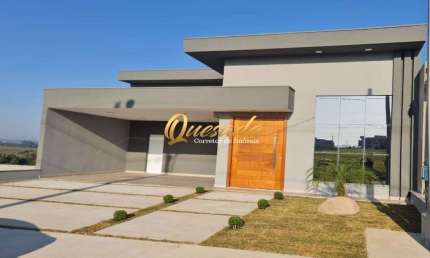 Casa térrea nova à venda, 3 dormitórios, 1 suíte, condomínio Evidências, Indaiatuba.