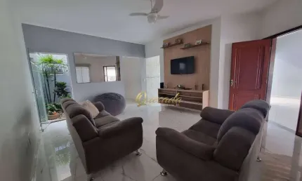 Casa térrea semi nova á venda, 3 quartos, edícula, área gourmet, Jardim Regente, Indaiatuba.