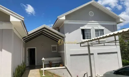 Sobrado à venda, 4 suítes, planejados, piscina, lareira, Terras de Itaici, Indaiatuba.