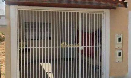 Casa térrea à venda, 2 dormitórios, quintal, Jardim dos Sabiás, Indaiatuba.