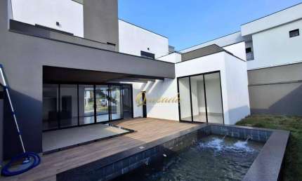 Sobrado novo à venda, 3 suítes, piscina, planejados, Condomínio Milano, Indaiatuba.