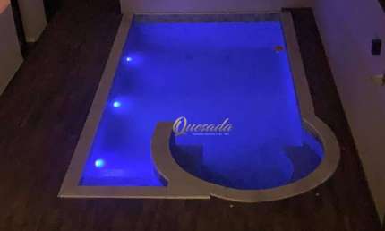 Sobrado novo à venda, 4 suítes, piscina, escritório, Condomínio Piemonte, Indaiatuba.
