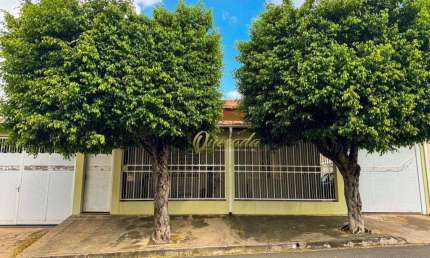 Casa térrea, à venda, 2 dormitórios, edícula, Jardim Regina, Indaiatuba.