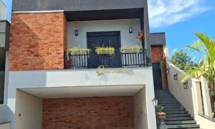 Casa assobradada, à venda, 2 suítes, planejados, Condomínio Gran Reserve, Indaiatuba.