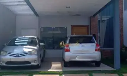 Sobrado semi novo, à venda, 3 dormitórios, 1 suíte, sacada, Condomínio Park Real, Indaiatuba.