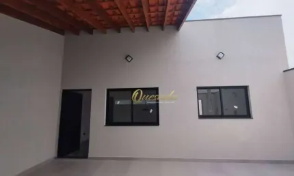 Casa térrea nova, à venda, 3 dormitórios, 1 suíte, piscina, Jardim Bom Sucesso, Indaiatuba.