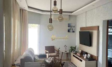 Casa de esquina, à venda, 2 dormitórios, planejados, Jardim Brasil, Indaiatuba.