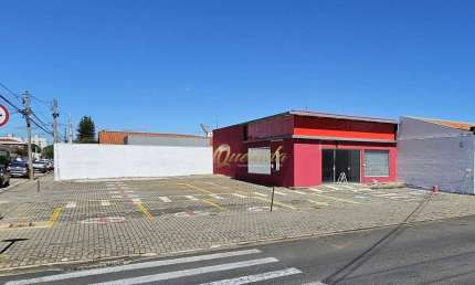 Ponto comercial para locação, copa, estacionamento, drive-thru, Cidade Nova I, Indaiatuba.