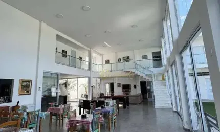 Chácara à venda, 6 suítes, casa de hóspedes, planejados, Colinas em Indaiatuba.
