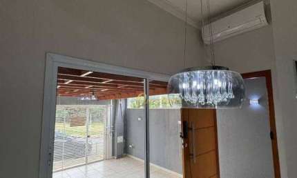 Casa térrea à venda, 3 quartos, 1 suíte, planejados, Jardim Regente, Indaiatuba.